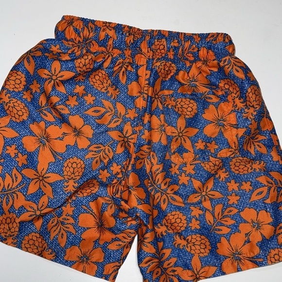 2 pairs Boys swim trunks size 4/5 - Picture 6 of 8